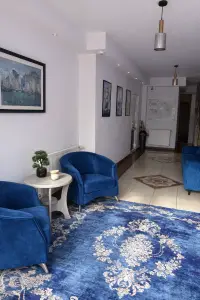 BDD07DDB B6C7 43B7 A8F1 4E07B0702764 200x300